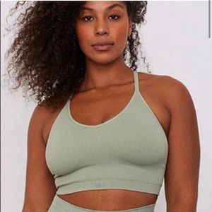 Set Active Matcha Ribbed V